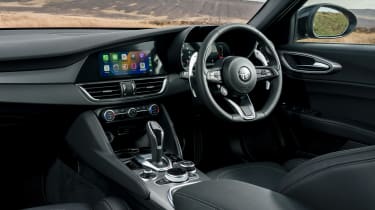 Alfa Romeo Giulia - interior